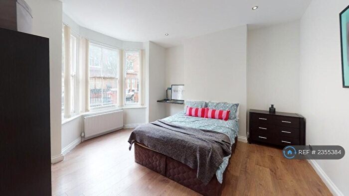 6 Bedroom Terraced House To Rent In Severn Street, Leicester, LE2