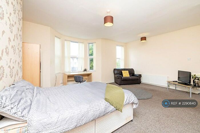 6 Bedroom Terraced House To Rent In Tachbrook Road, Leamington Spa, CV31