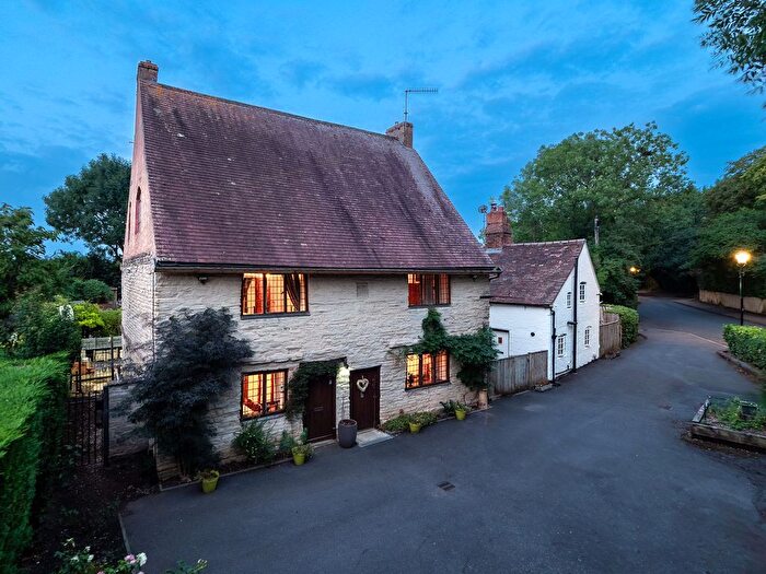 3 Bedroom Cottage For Sale In Hathaway Hamlet, Shottery, CV37