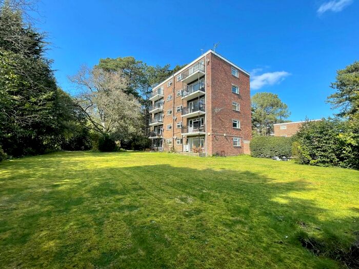 2 Bedroom Apartment To Rent In Western Road, Branksome Park, BH13