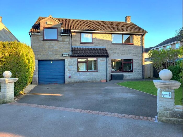 4 Bedroom Detached House For Sale In Dyers Road, Curry Rivel, Langport, TA10