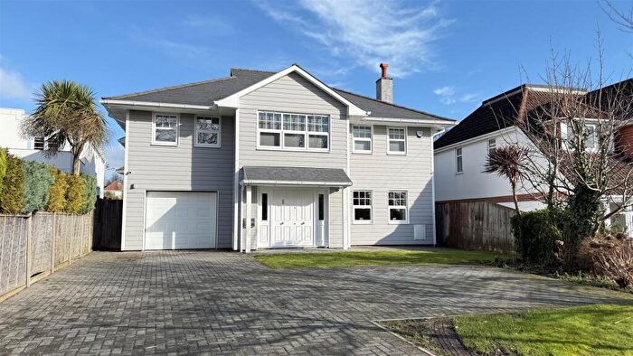 4 Bedroom Detached House For Sale In Sandbanks Road, Lilliput, BH14