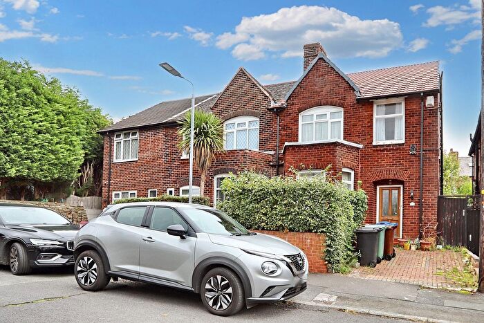 3 Bedroom Semi-detached House For Sale In Woodland Crescent, Prestwich, M25