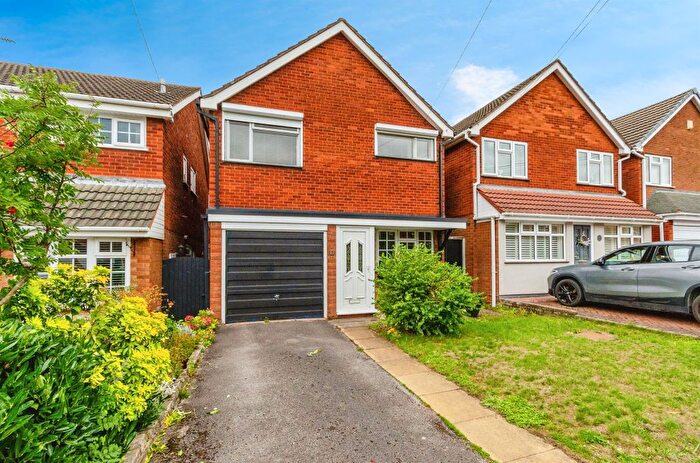 3 Bedroom Detached House For Sale In Pebble Mill Drive, Cannock, WS11