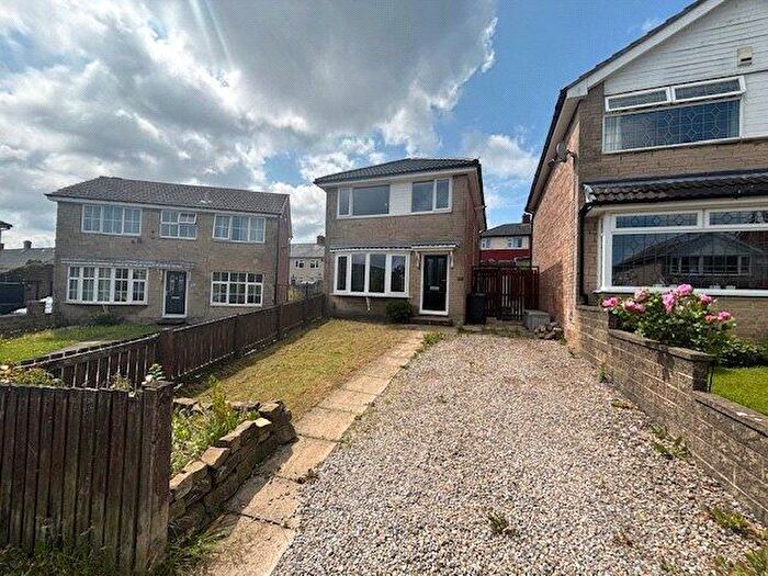 3 Bedroom Detached House To Rent In Ashfield Drive, Ovenden, Halifax, Calderdale, HX3