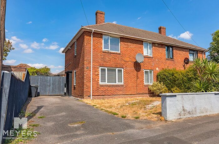 3 Bedroom Semi-Detached House For Sale In Gort Road, Bournemouth, BH11