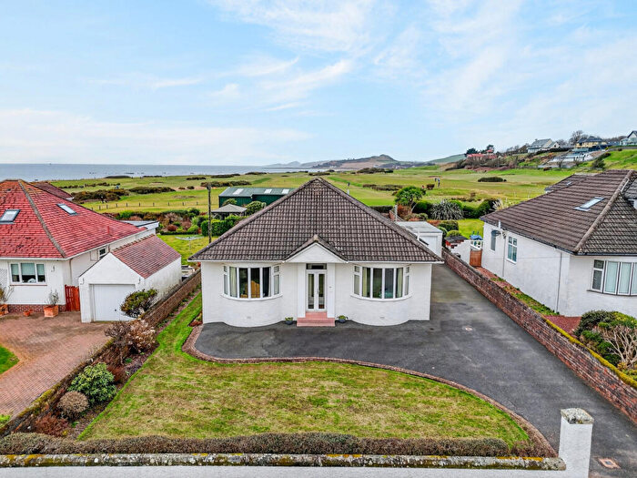 4 Bedroom Detached Bungalow For Sale In Fullerton Drive, West Kilbride, KA23