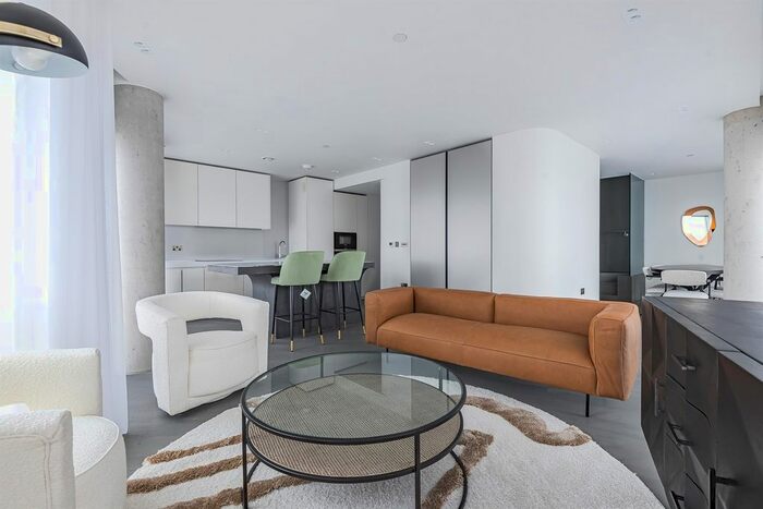 3 Bedroom Flat To Rent In No., Upper Riverside, Cutter Lane, Greenwich Peninsula, SE10