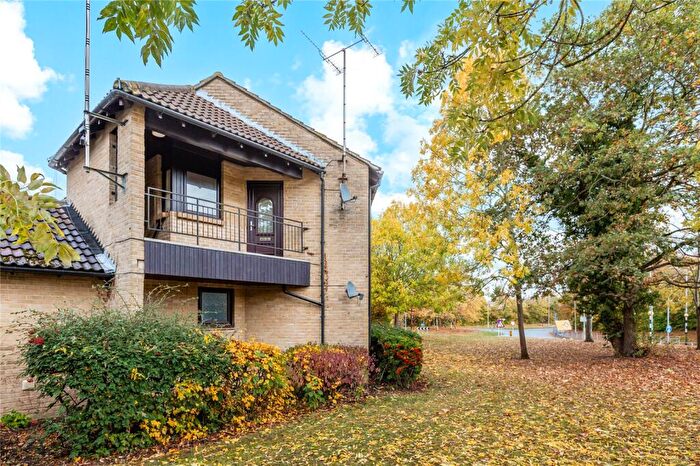 1 Bedroom Apartment For Sale In The Gallops, Langdon Hills, Basildon, Essex, SS16
