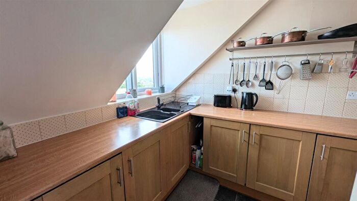 2 Bedroom Apartment To Rent In Ainsley Road, Crookes, Sheffield, S10