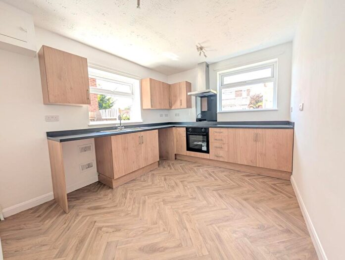 4 Bedroom Semi Detached House To Rent In Shorncliffe Avenue, Norwich, NR3