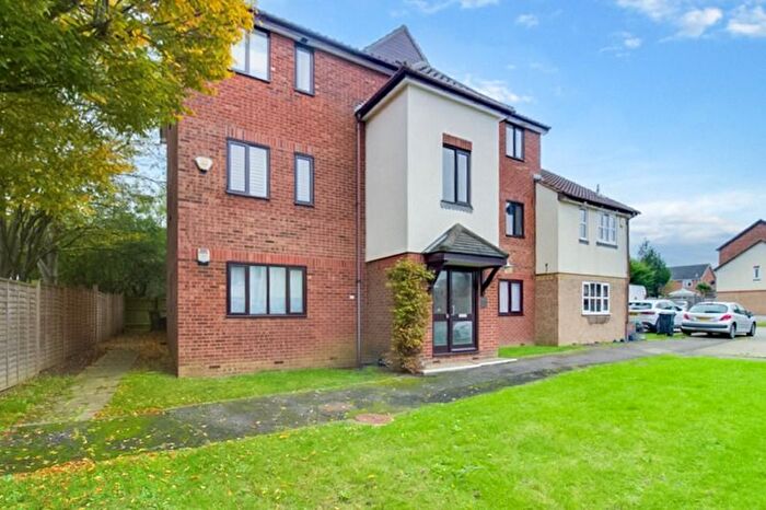 1 Bedroom Semi Detached House For Sale In Robinia Close, Laindon, Basildon, Essex, SS15