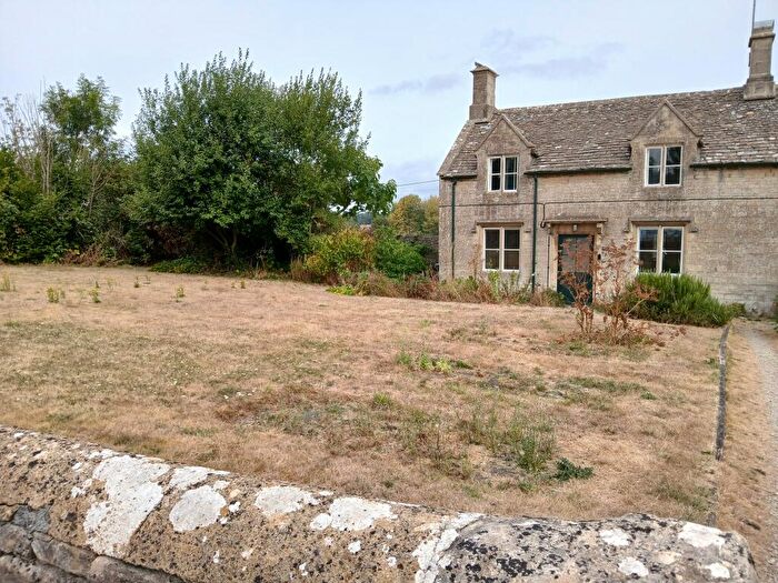 4 Bedroom Semi Detached House To Rent In Sherborne, Gloucestershire, GL54