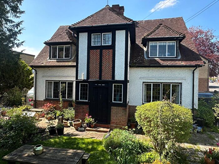 3 Bedroom Detached House For Sale In Junction Road, Andover, SP10