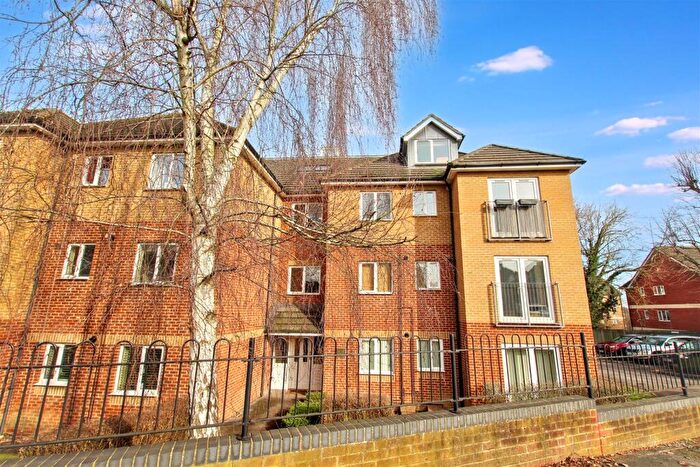 2 Bedroom Apartment To Rent In Craig Avenue, Reading, RG30