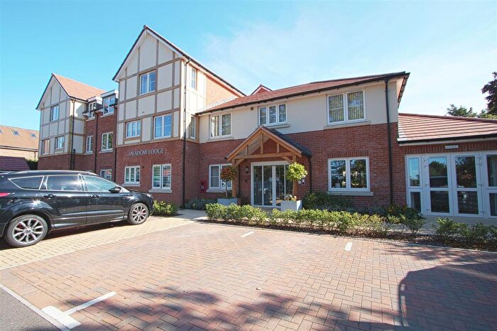 1 Bedroom Flat For Sale In Laindon Road, Billericay, CM12