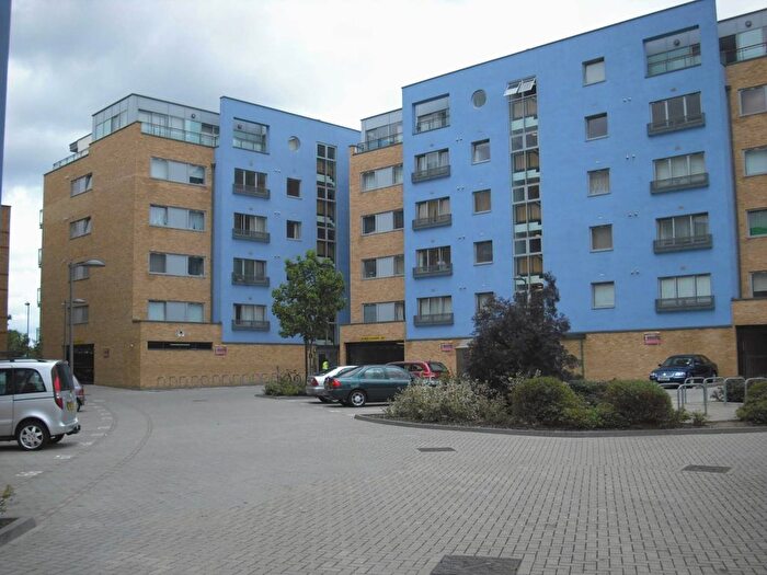 2 Bedroom Flat To Rent In Tideslea Path, West Thamesmead, SE28