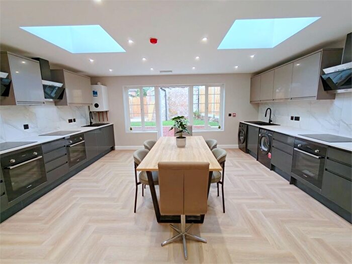 10 Bedroom Detached House To Rent In Brighton Road, Sutton, Surrey., SM2