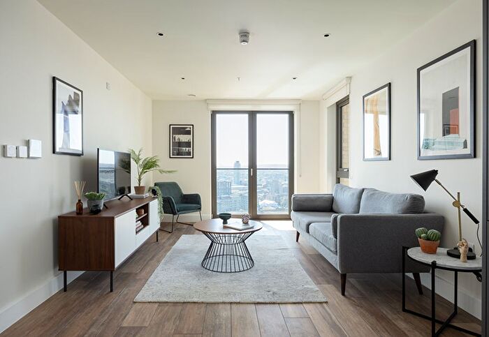 1 Bedroom Flat To Rent In Mallow Walk, Greenwich, SE8