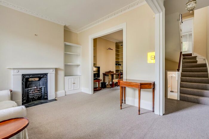 3 Bedroom Property To Rent In Pelham Street, London, SW7