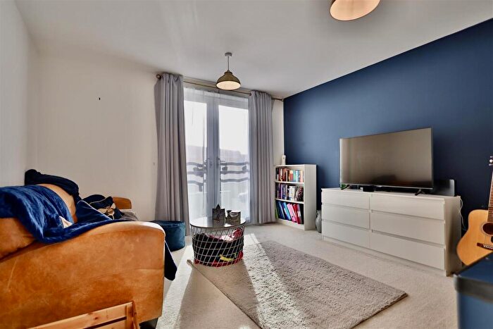 1 Bedroom Flat To Rent In Bittern House, Worsdell Drive, Gateshead, NE8