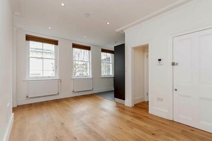 1 Bedroom Flat To Rent In Kensington Gardens Square, London, W2