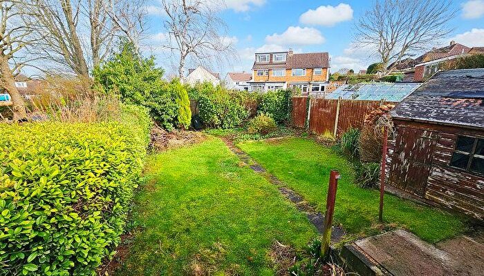 4 Bedroom Semi Detached House For Sale In Quarry Road, Hereford, HR1