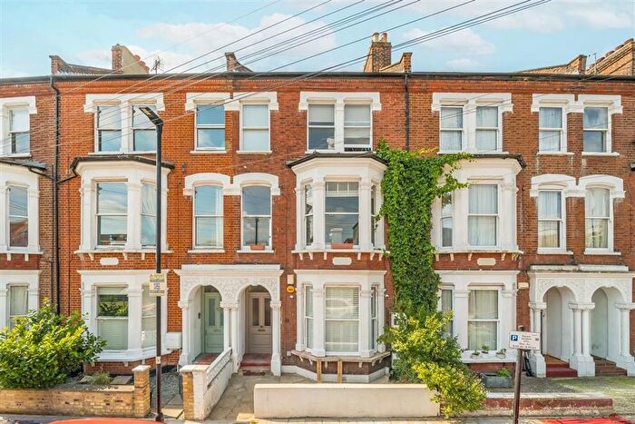 2 Bedroom Flat For Sale In Horsford Road, Brixton, SW2