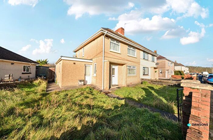 3 Bedroom Semi-Detached House For Sale In Ger-Y-Castell, Kidwelly, SA17