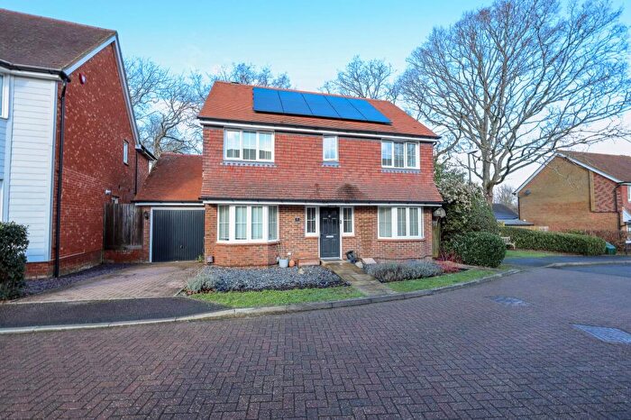 4 Bedroom Detached House For Sale In Sycamore Drive, Burgess Hill, RH15