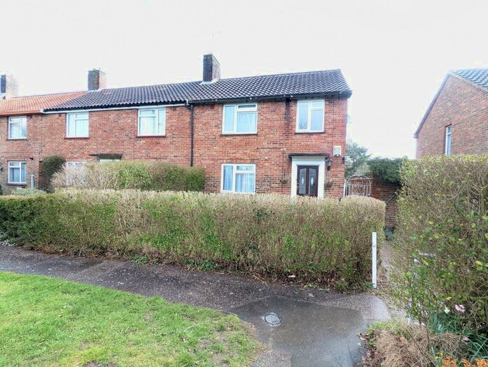 3 Bedroom Terraced House To Rent In Pearson Road, Crawley, RH10