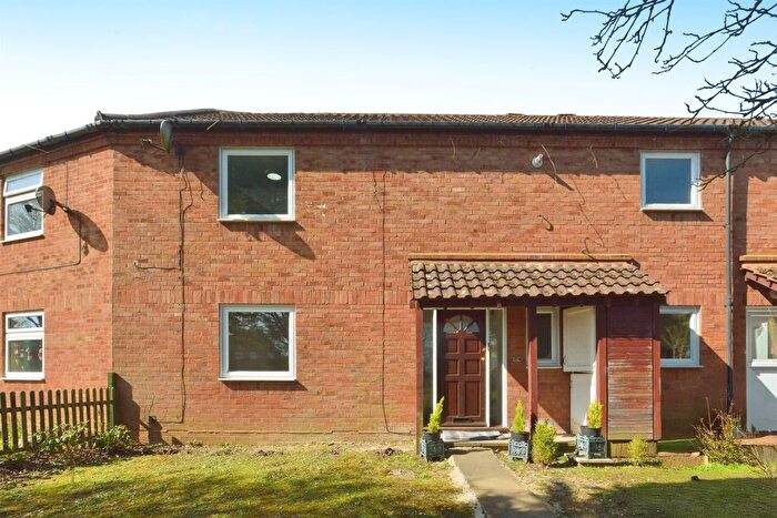 3 Bedroom Terraced House For Sale In Glazier Drive, Neath Hill, Milton Keynes, MK14