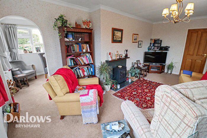 3 Bedroom Detached Bungalow For Sale In Pencommin, Llangynidr, NP8