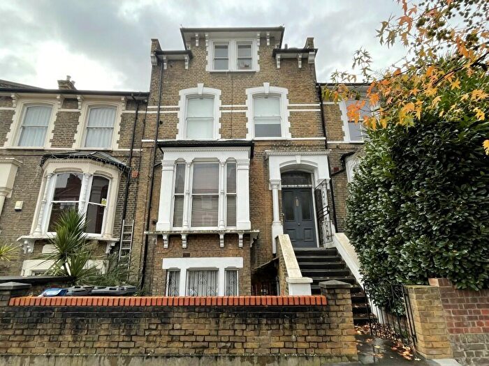 1 Bedroom Flat To Rent In Amhurst Road, London, E8