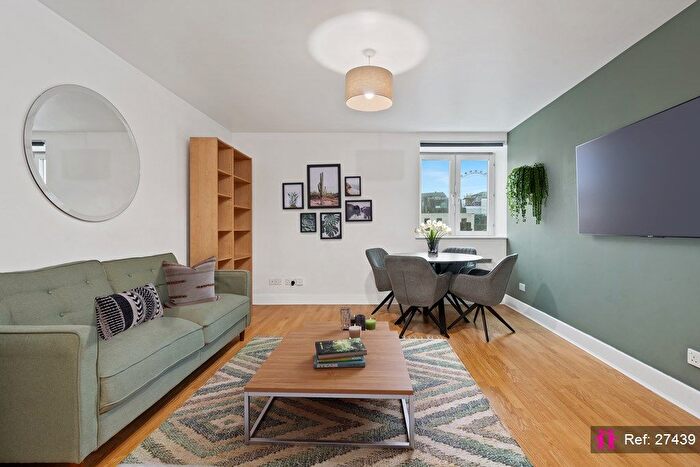 2 Bedroom Flat To Rent In Westminster Bridge Road, London, SE1