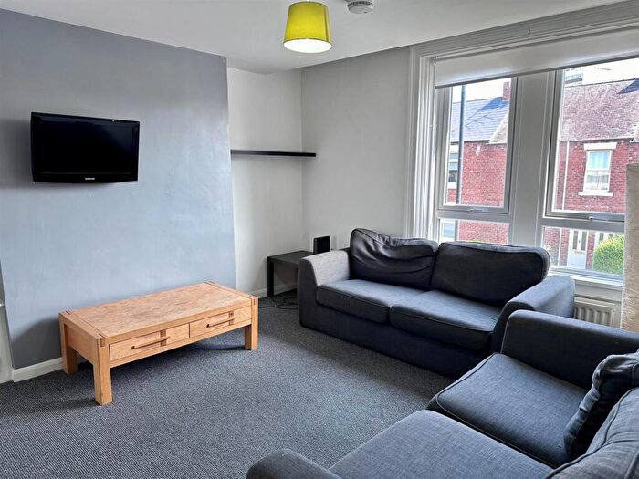 5 Bedroom House To Rent In Belle Grove West, Spital Tongues, NE2