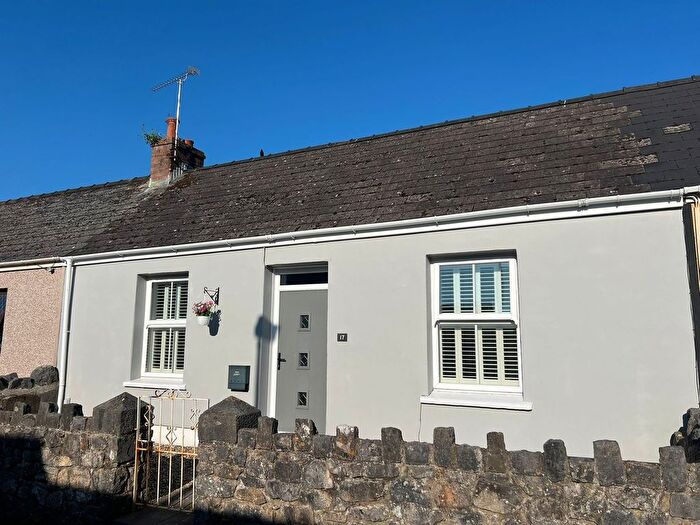 3 Bedroom Terraced Bungalow For Sale In West Street, Pembroke, SA71