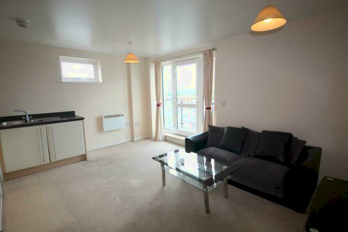 2 Bedroom Flat To Rent In ***Let Agreed***Grays Place, Slough***Let Agreed***, SL2
