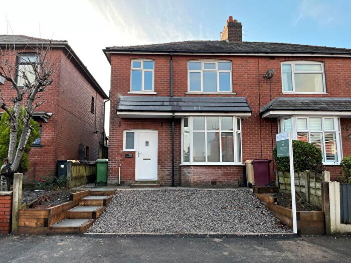 3 Bedroom Semi Detached House For Sale In Bennetts Lane, Bolton, BL1