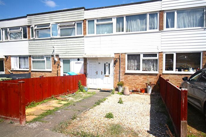 3 Bedroom Property For Sale In Kinloch Place, Bletchley, Milton Keynes, MK2