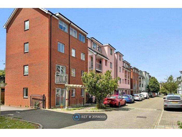 2 Bedroom Flat To Rent In Willesborough, Ashford, TN24