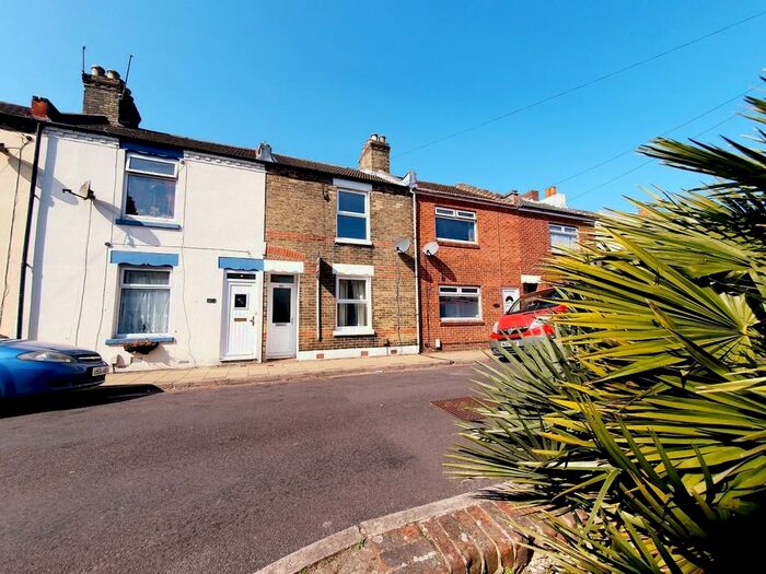 3 Bedroom Terraced House To Rent In Leonard Road, Gosport, PO12