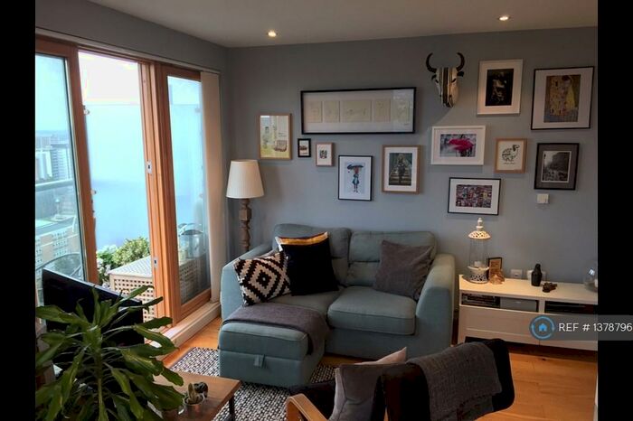 1 Bedroom Flat To Rent In Altyre Road, Croydon, CR0