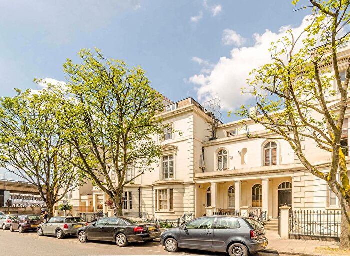 3 Bedroom Flat For Sale In Westbourne Terrace Road, Little Venice, London, W2