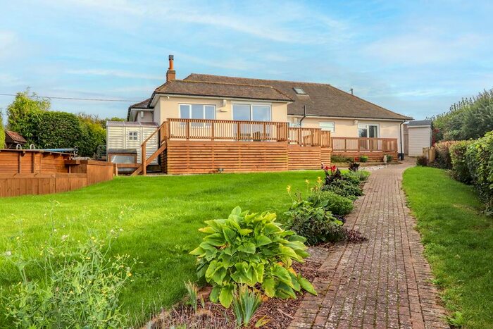 4 Bedroom Detached Bungalow For Sale In Marlpits Lane, Ninfield, TN33