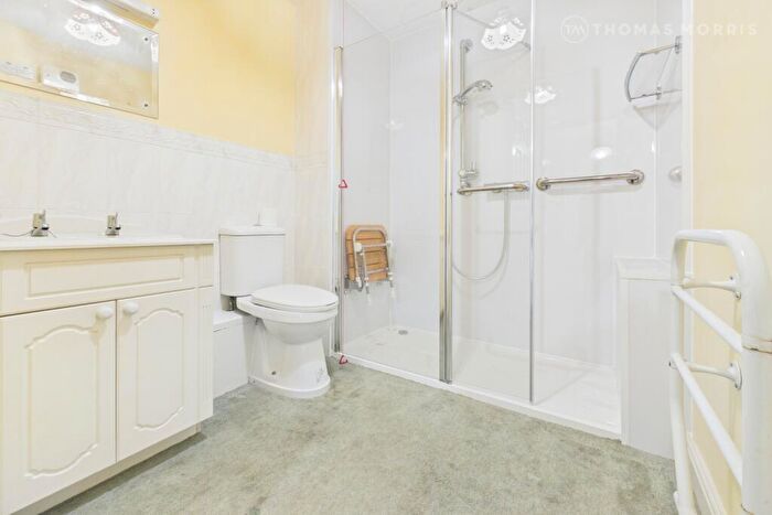 2 Bedroom Apartment For Sale In Crosshall Road, Eaton Ford, St. Neots, Cambridgeshire, PE19