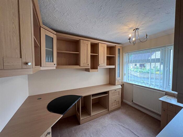 2 Bedroom Bungalow To Rent In Orchard Close, Orlingbury, Kettering, NN14