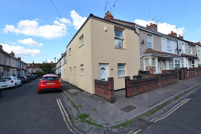 2 Bedroom End Of Terrace House For Sale In Greenbank Avenue West, Easton, Bristol, BS5