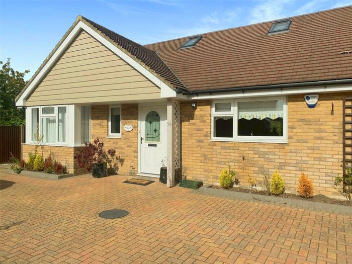 2 Bedroom Bungalow To Rent In Melrose Close, Maidstone, Kent, ME15