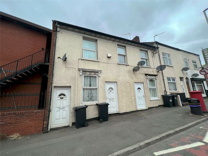 2 Bedroom Flat To Rent In Wellington Road, Dudley, West Midlands, DY1